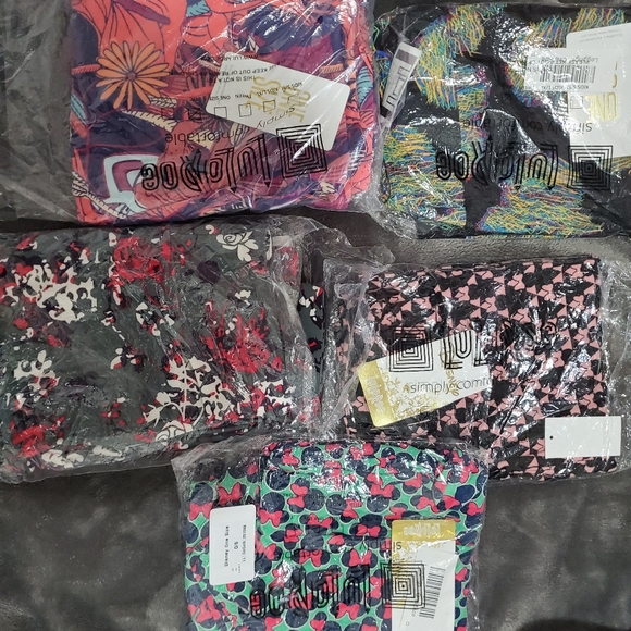 LuLaRoe Pants - Lot of Disney leggings (5 pairs) Nwt